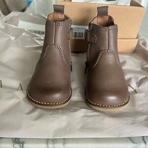 Leather Boot with Elastic Side - Bear